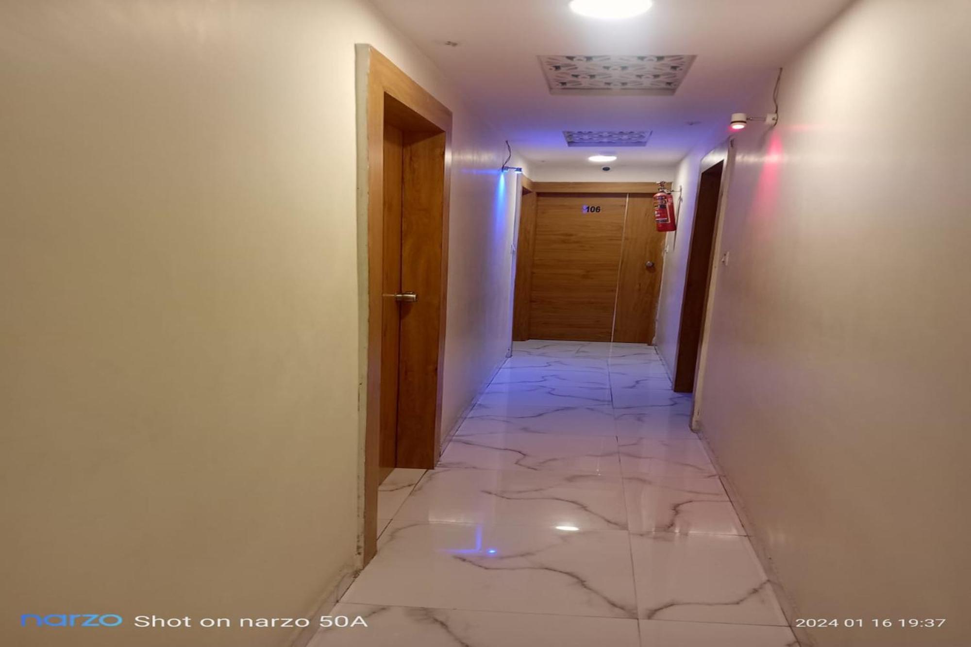 Hotel New Lake View Ahmadabad Zewnętrze zdjęcie