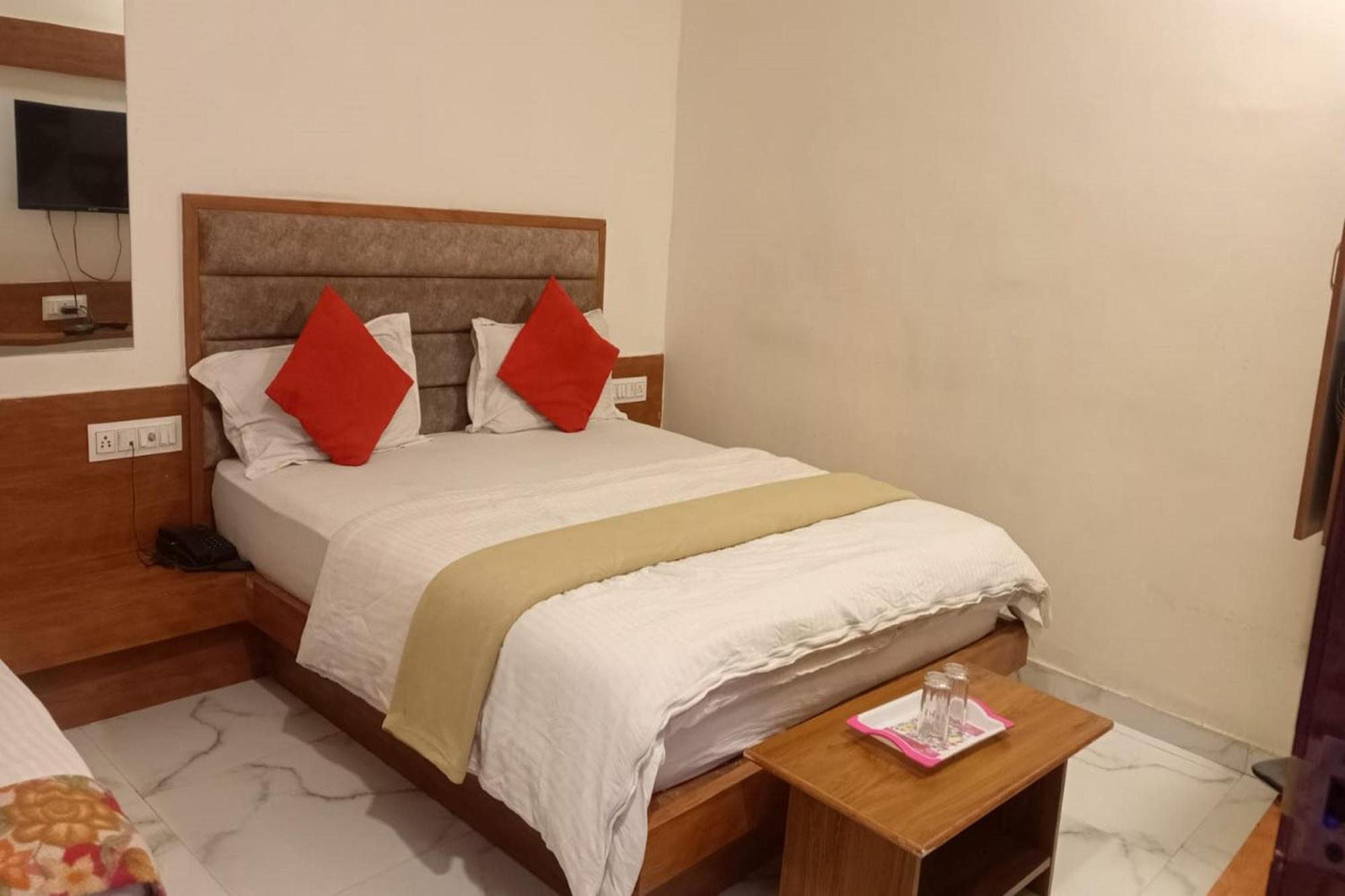 Hotel New Lake View Ahmadabad Zewnętrze zdjęcie