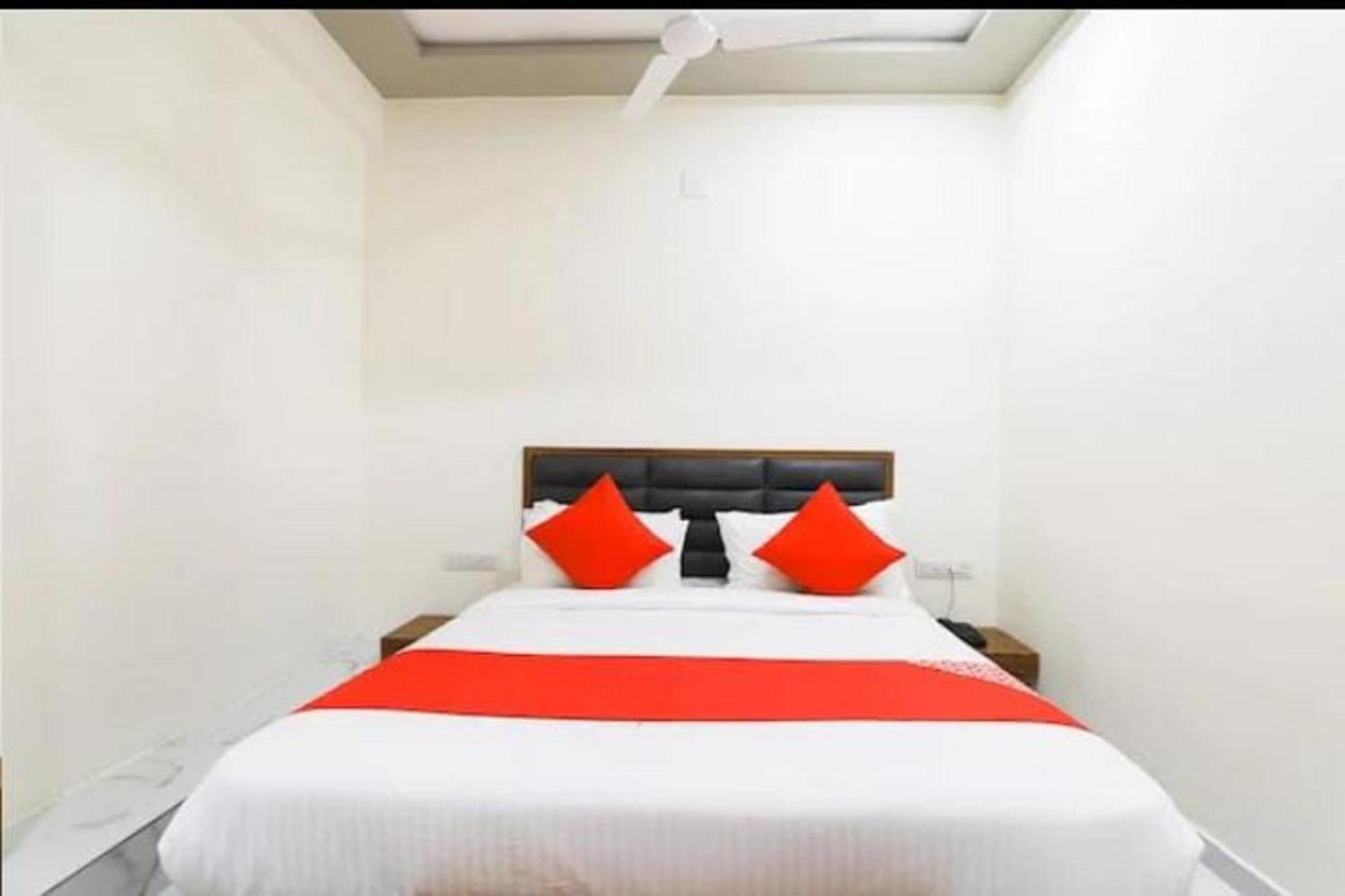 Hotel New Lake View Ahmadabad Zewnętrze zdjęcie